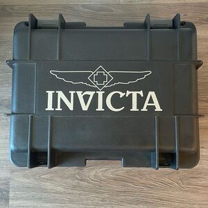 Invicta 8 slot watch case